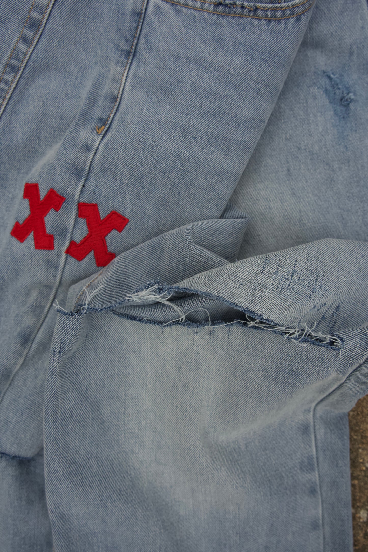 ( Distressed Baggy Denim