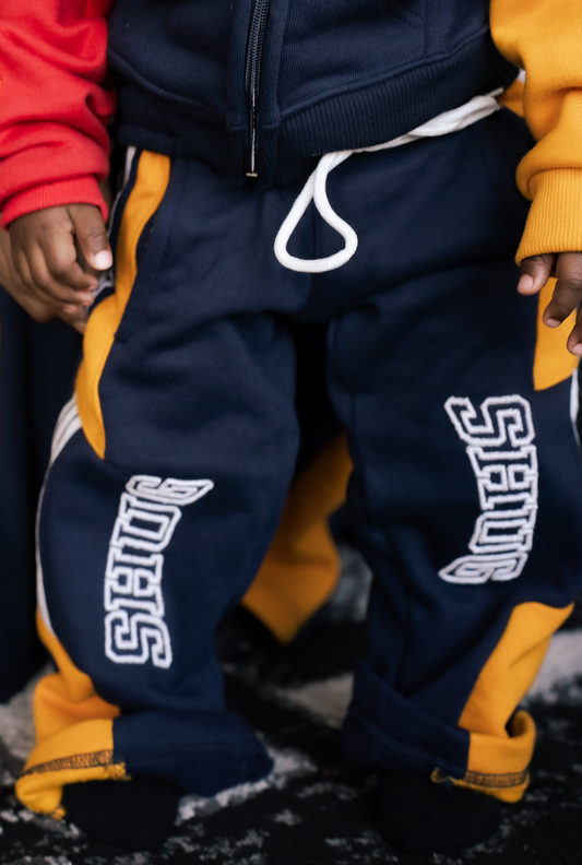 ( Core Essential Shug Kids Sweatpants